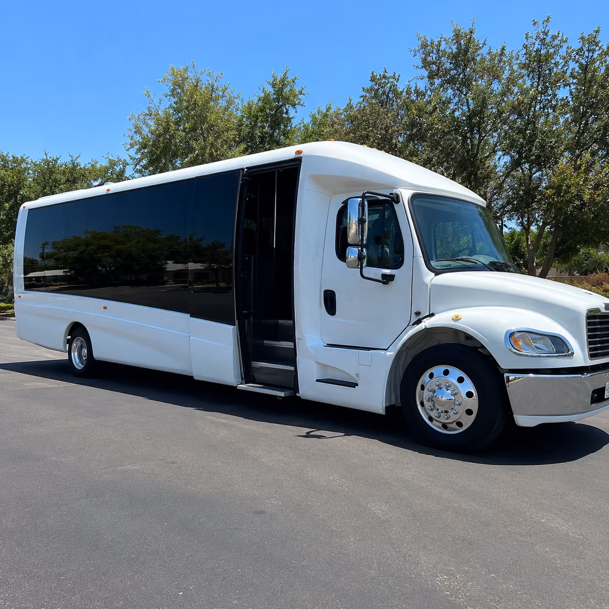 corporate airport transfer buses to roanoke blacksburg regional airport