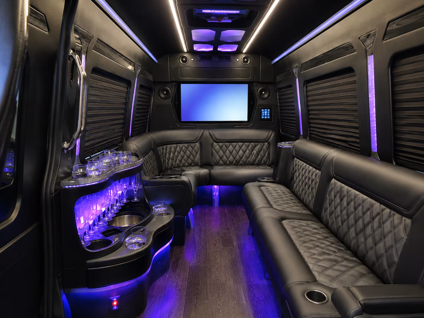 hotel to venue shuttle buses for roanoke meetings and corporate retreats