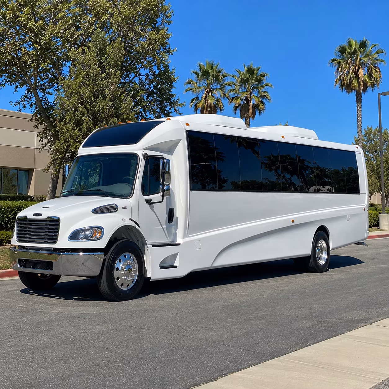 minibus rentals for smaller wine tour groups in roanoke