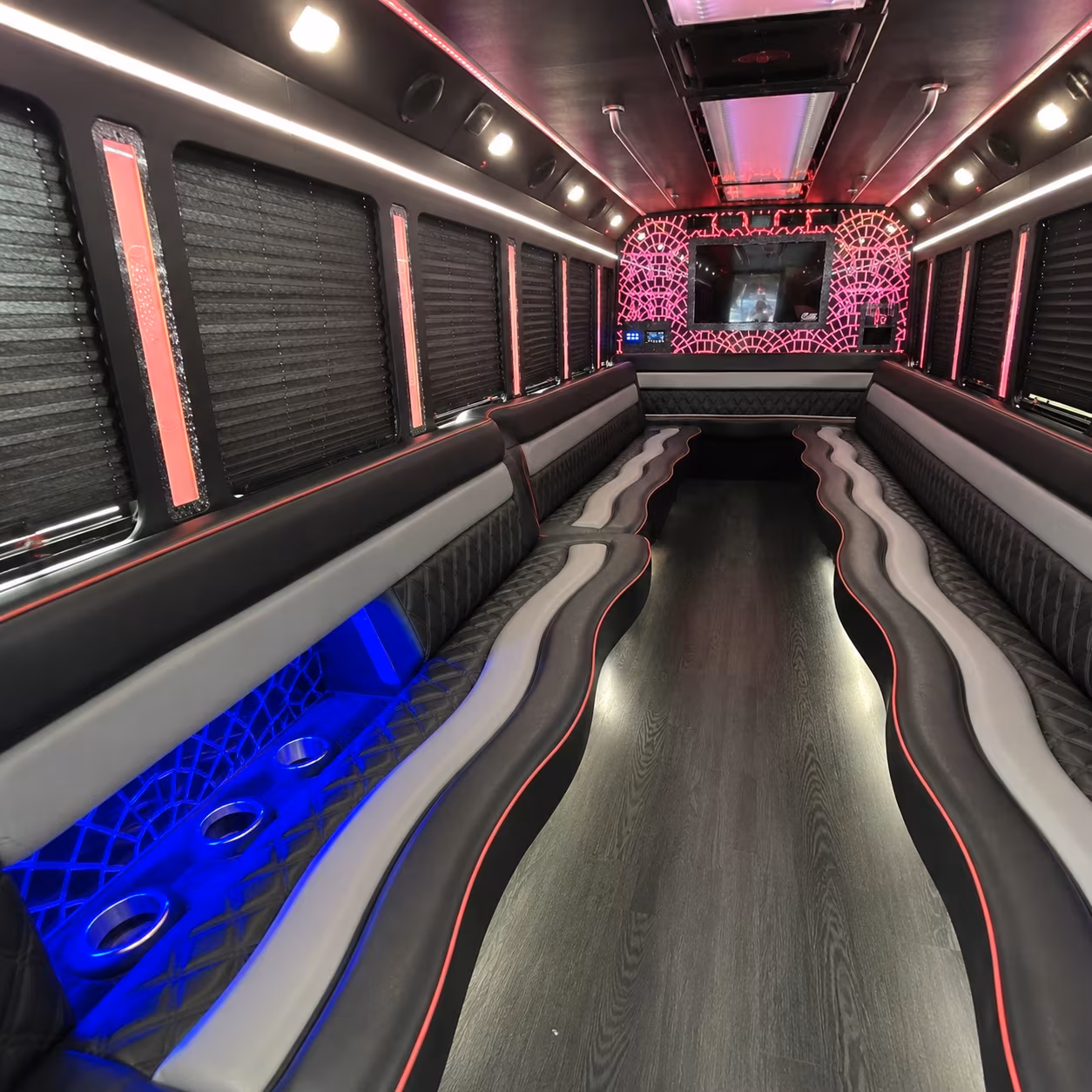 party buses and minibuses for rail yard dawgs hockey games