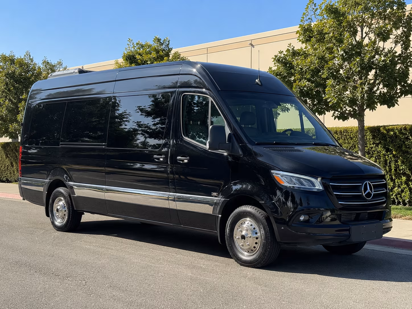 roanoke airport transportation onboard seating