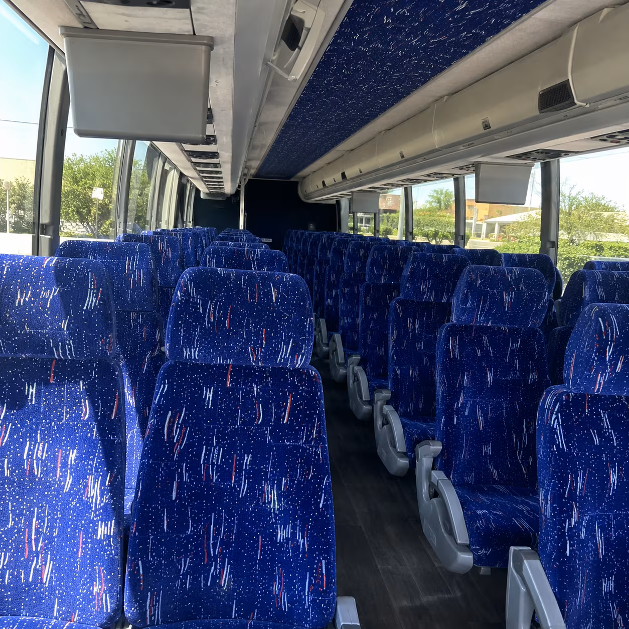 roanoke charter bus rentals for daily workforce commutes