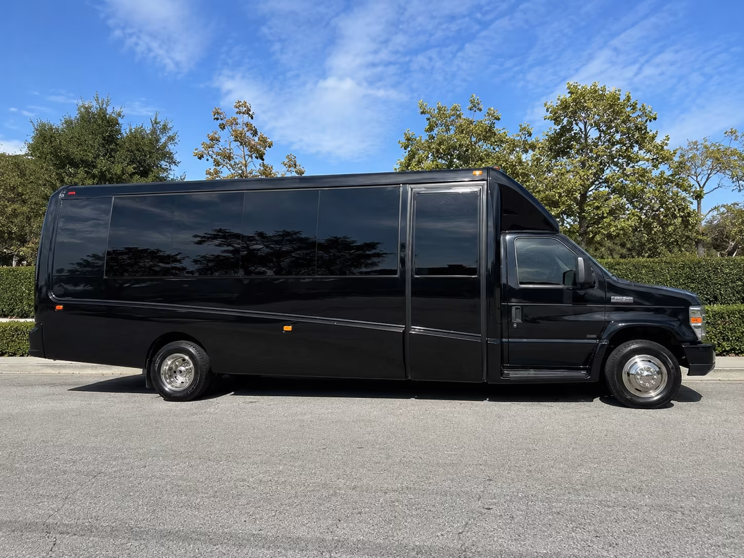 roanoke charter buses for weekly worship shuttles and sunday services