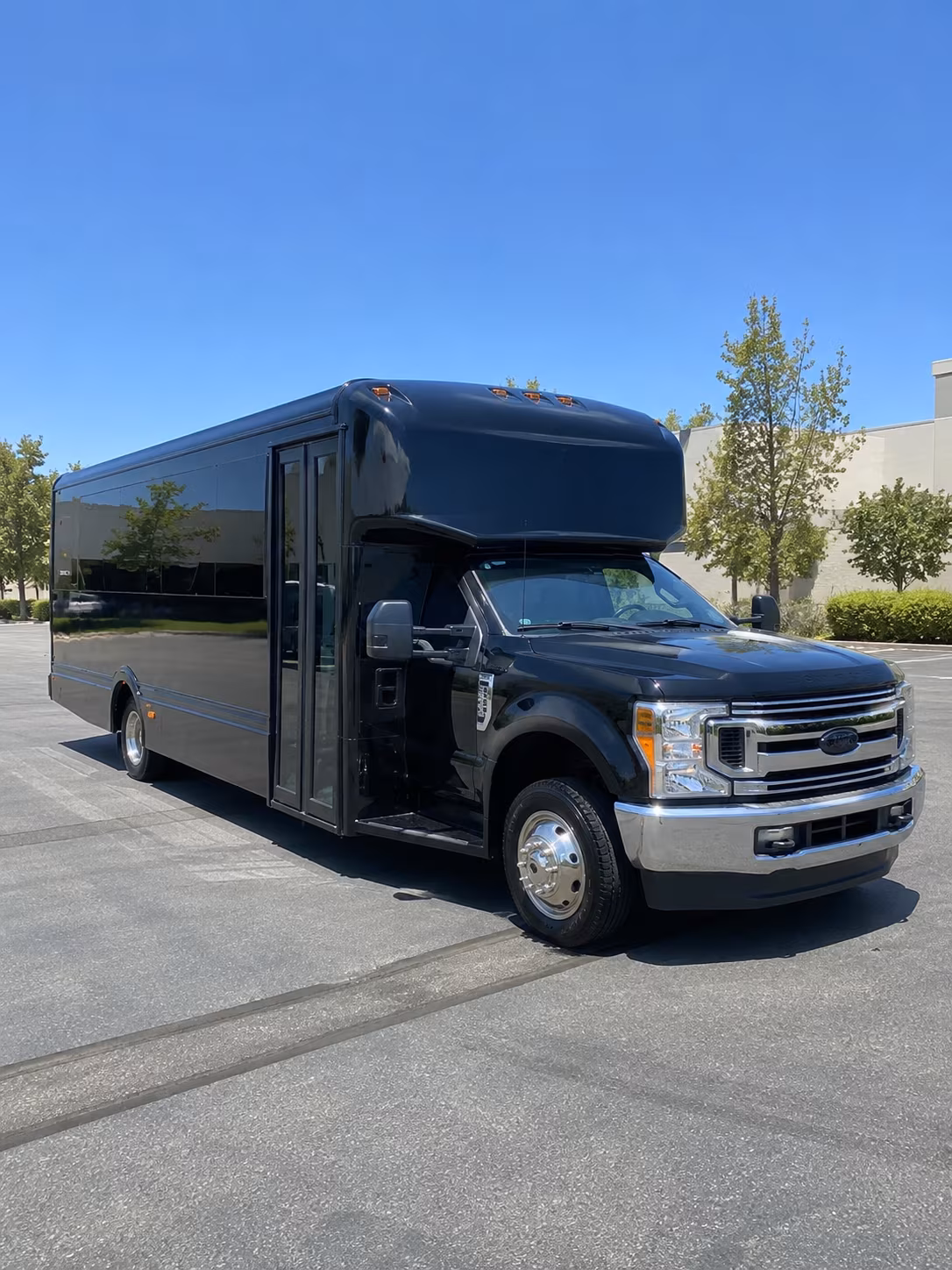 roanoke holiday party bus rental