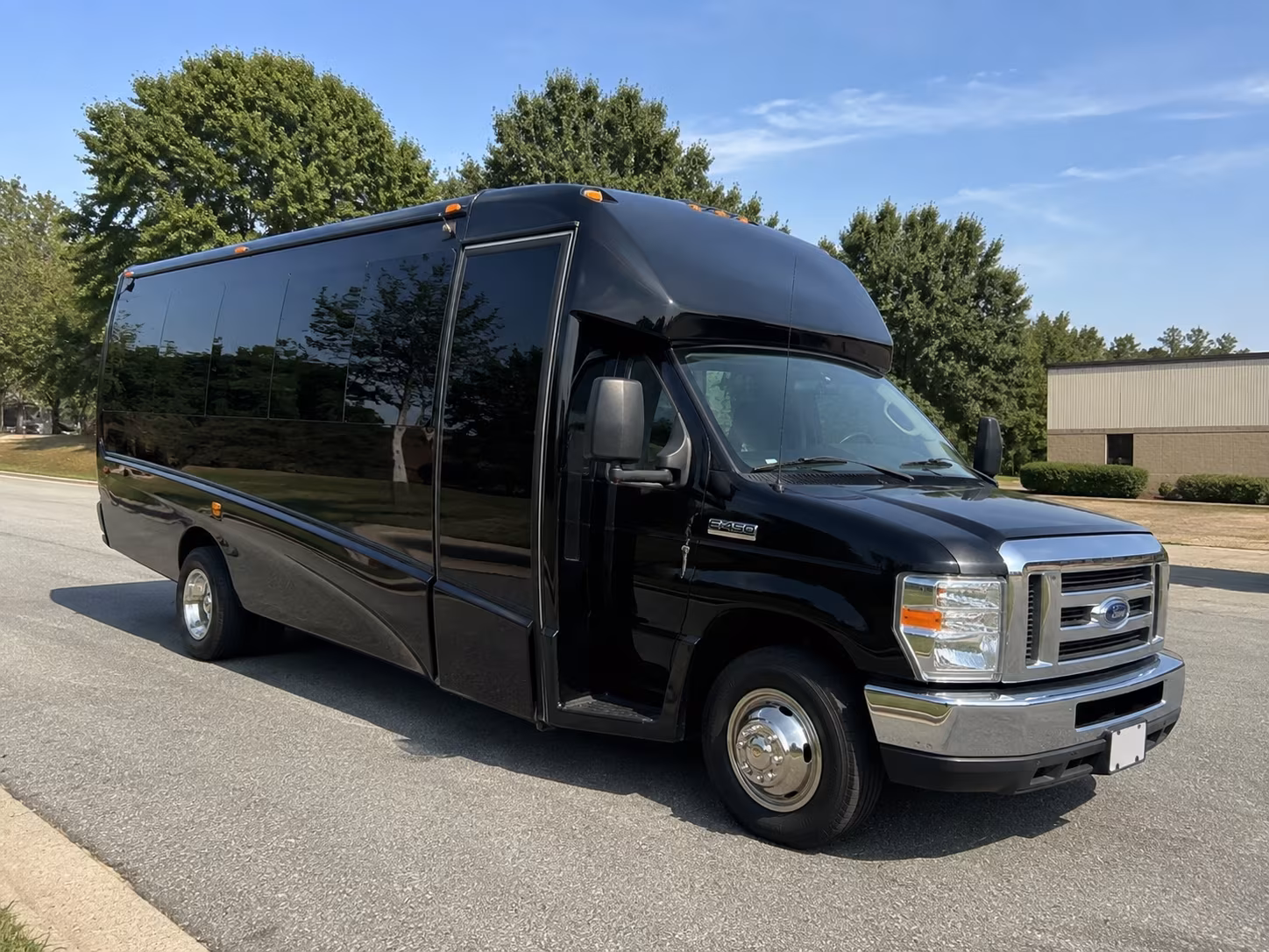 roanoke shuttle buses for regional faith conferences and convention travel